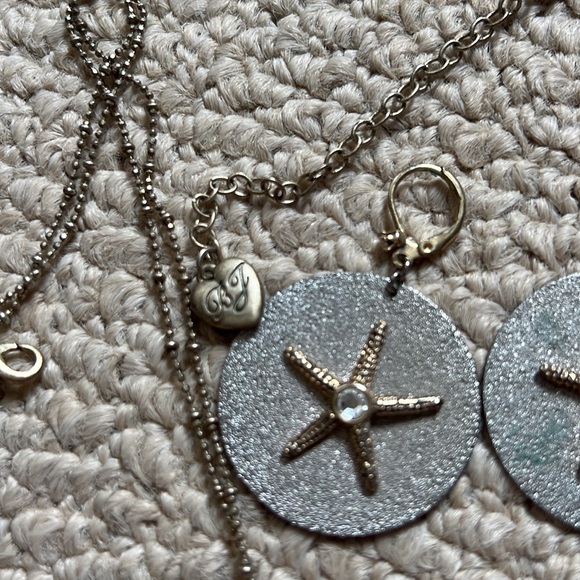 Betsey Johnson Vintage Seashell Earrings and Necklace set - Picture 5 of 5